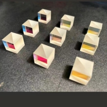 450nm Laser Light with Polarization Beamsplitter Prism