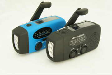 Dynamo solar AM/FM NOAA WB radio with torch