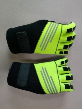 Touch-screen warm rescue gloves