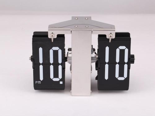 長方形カード付きミニサイズの幻想的な壁掛け時計