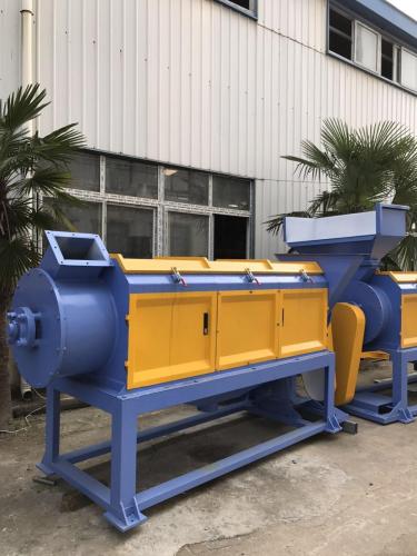 High speed auto centrifugal horizontal dehydrator plastic fakes centrifugal dewatering machine