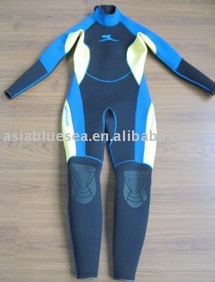 Diving suit/ neoprene suit