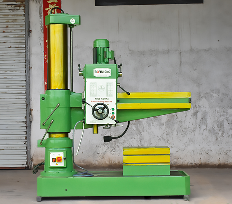 radial drilling machine