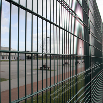 868 / 656 Double Wire Fence Panel