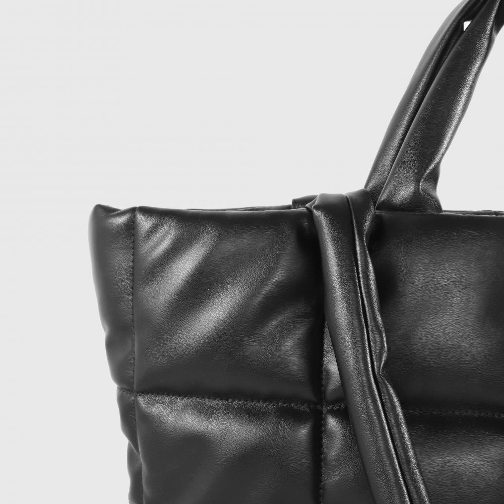 black tote bags