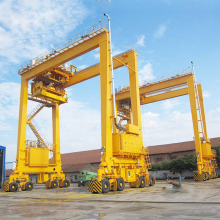 Mobile Wheeled Container Double Beam Electric Gantry Crane with Diesel Generator