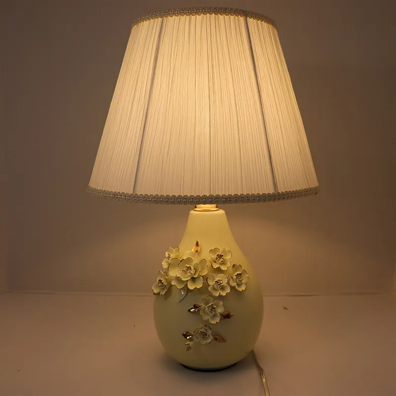 Elegant Gold Ceramic Table Lamp for Bedroom and Living Room