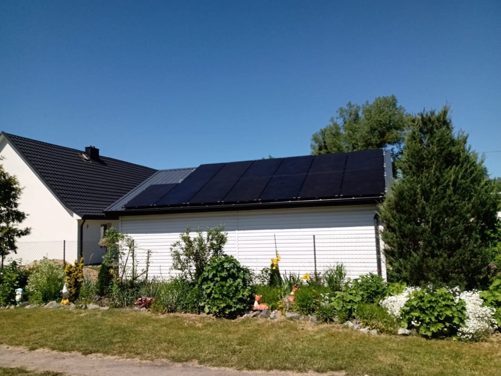 Perc Solar panels 405W 410W 415W all-black module