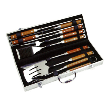 Ensemble d&#39;outils de barbecue 7 pièces dans une boîte en aluminium