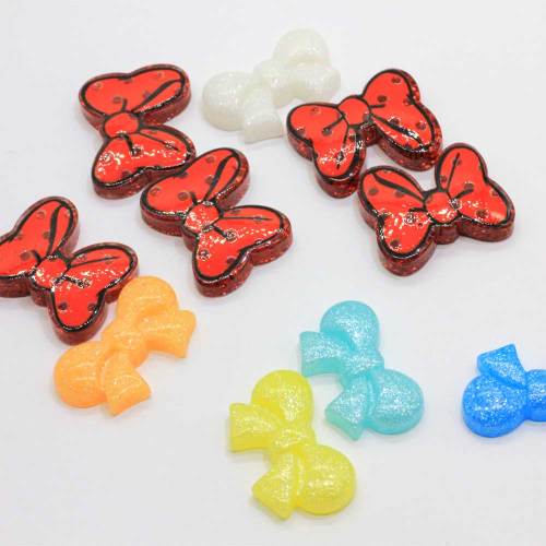 En gros 100 Pcs / Lot Assortiment De Résine Papillon Cabochons Flatback Dos Plat Résine Papillon Cabines Cheveux Arc Centre Artisanat Fabrication