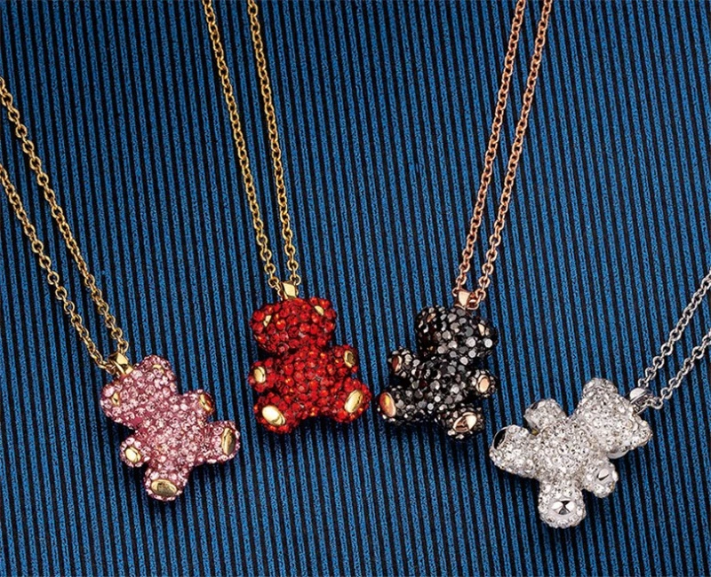 European American Fashion Jewellery Jewelry Black Red Pink White 3D Diamond Bear Pendant Clavicle Chain Thin Chain Necklace for Women