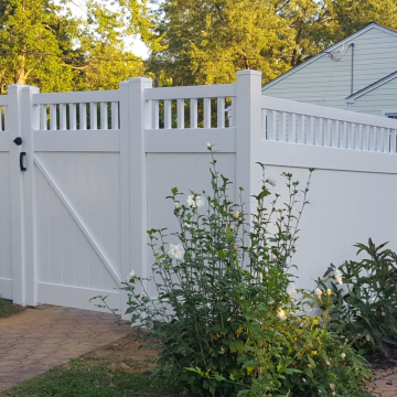 White Vinyl Privacy Fence - Vinyl Garden Fence