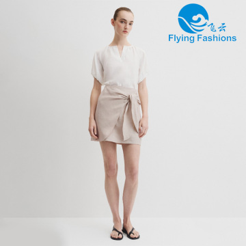 A simple linen skirt in linen color