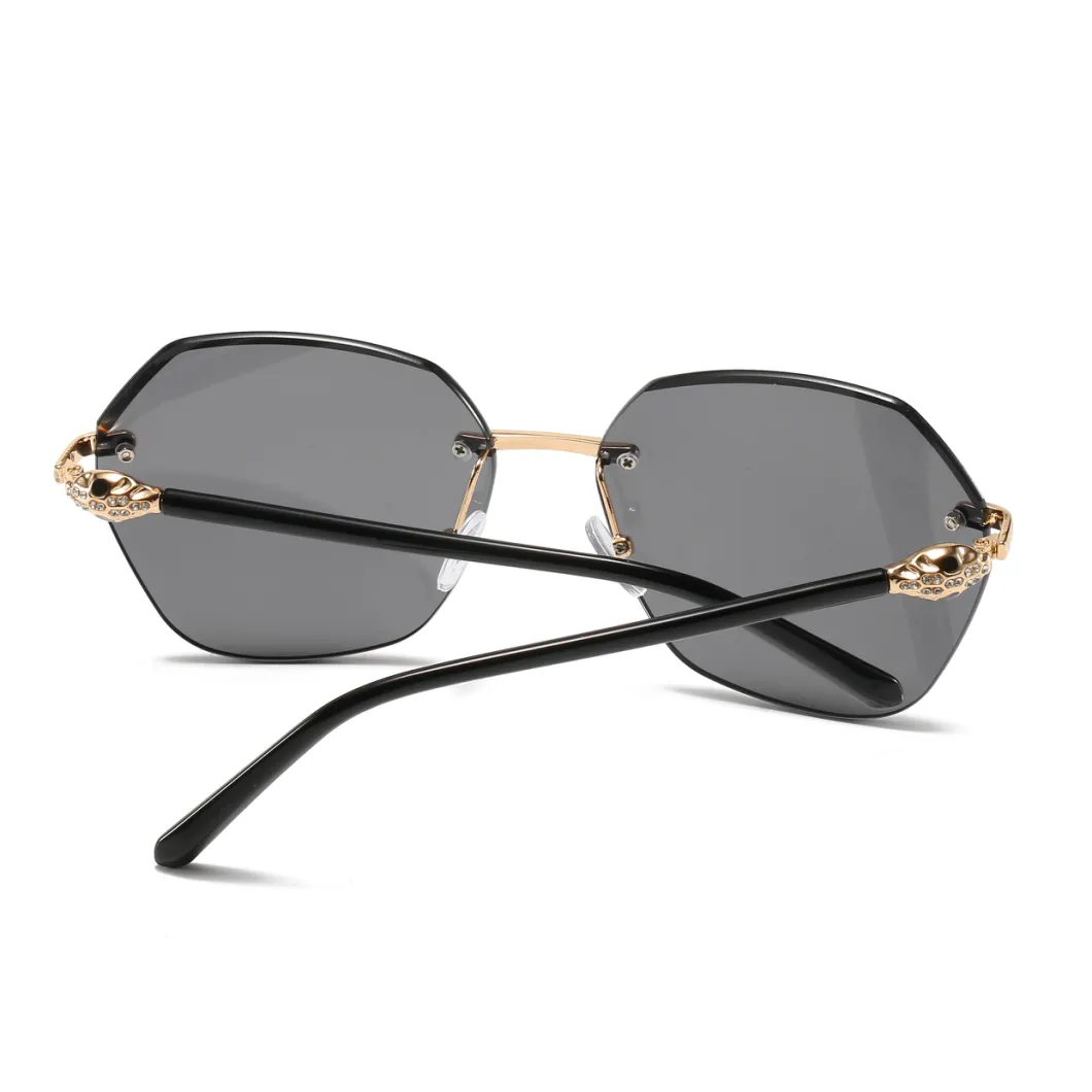 2020 Frameless No MOQ Metal Fashion Sunglasses with Diamonds