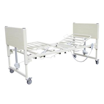 바퀴와 난간이있는 병원 병 침대