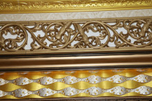 Carved cornel pu mouldings for home roof decration