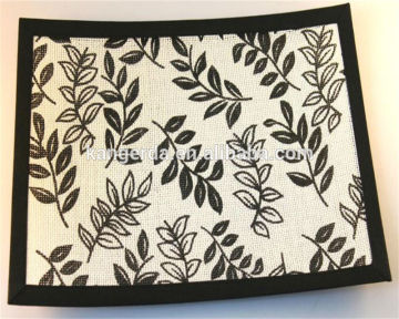 leaves printed placemat