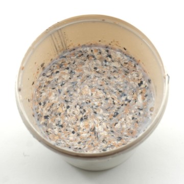 Stone effect spray paint