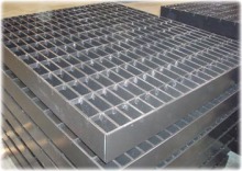 Safety barriers grating installation