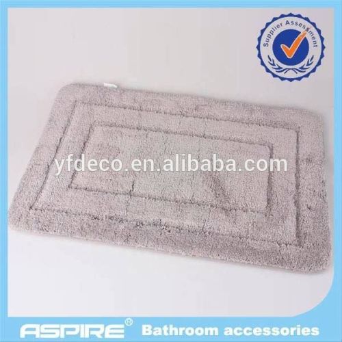 Half transparent safety bath mat