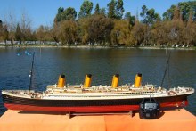 1:150 scale remote control model - TITANIC