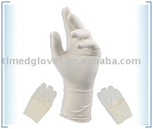 Latex surgical gloves with powdered