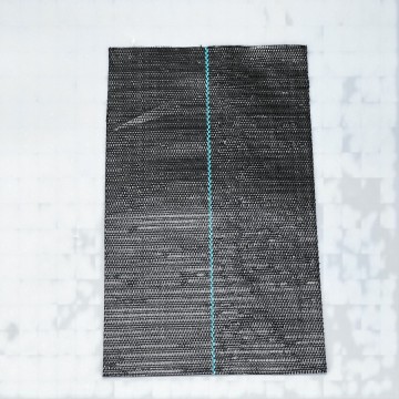 Plain woven weed-proof cloth