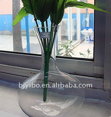Narrow neck clear flower glass vase