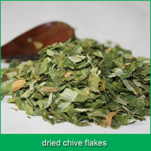 dried chive flakes