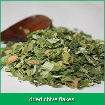 dried chive flakes