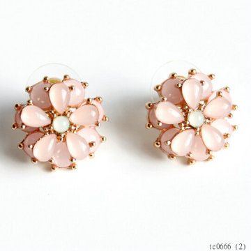 Handmade pink beaded flower earrings jewelry