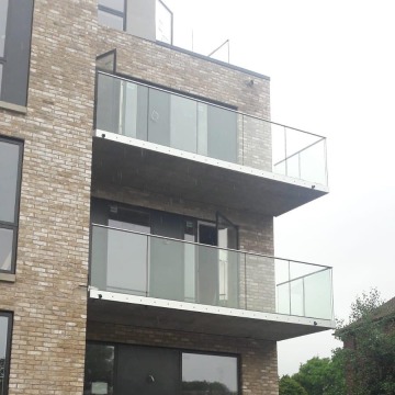 Modern River Landscape Balcony Handrail Clamp