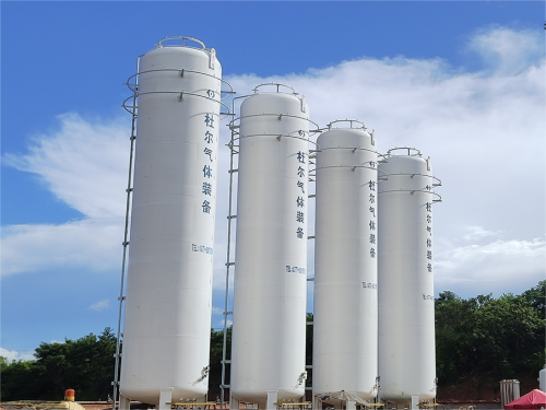 Liquid ammonia storage tank, horizontal and vertical structure formation