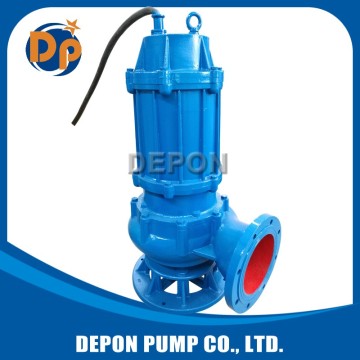 Submersible underwater pump with electric motors