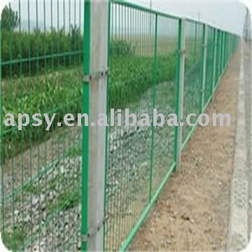 wire mesh fences