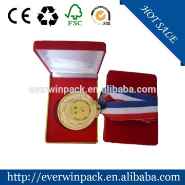 Factory price Red Velvet Military Medal Boxes