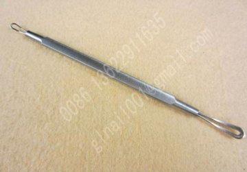 metal cuticle pusher