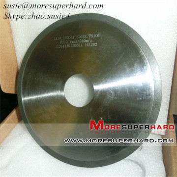 Resin bond diamond cutting wheels for glass