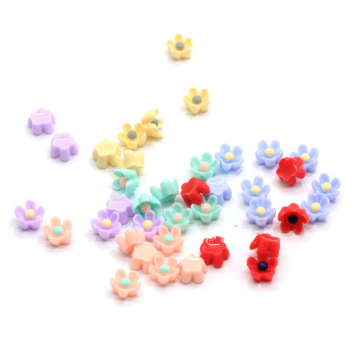 Hot sale Colorful Mini Flower Shaped Resin Cabochon For Handmade Craft Bedroom Ornaments Girls Garment Accessory Beads