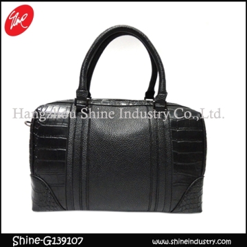 top crocodile women hangbag/black cool ladies bag/leather duffel bag
