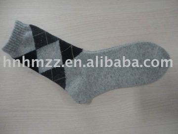 Diamond Rabbit Wool Men Crew Socks