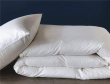 Luxury Hypoallergenic Down-Alternative Bamboo Comforter