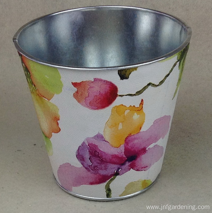 Doodle pattern iron flower bucket