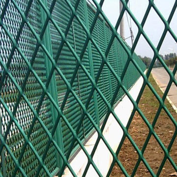 Highway fence, made of expanded metal