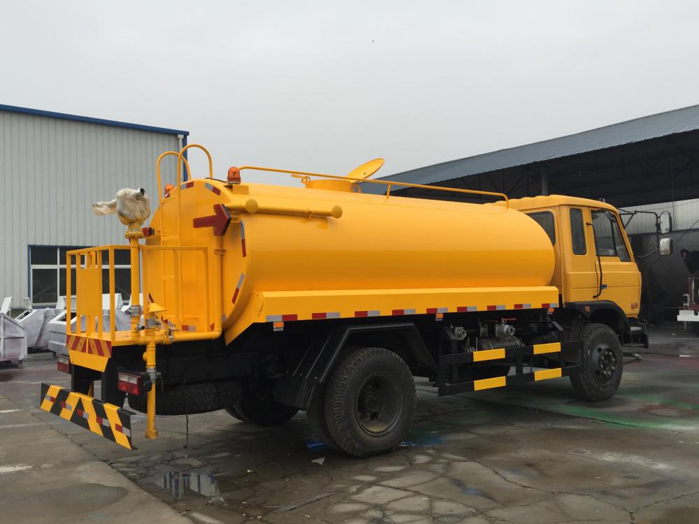 Dongfeng 4X2 Spraying Water Tank Vehicle