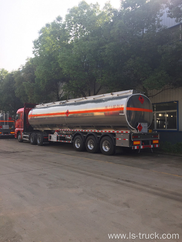 SINOTRUK TRACTOR 51000L FUEL TANK SEMI TRAILER