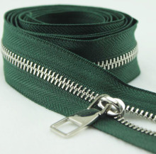 Metal Zip Teeth No.8 Zipper for Sports Wear