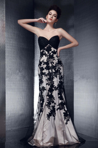 Elegant Backless Sweetheart Lace Applique Empire Evening Dresses Gowns