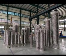 Spiral wound heat exchanger unit