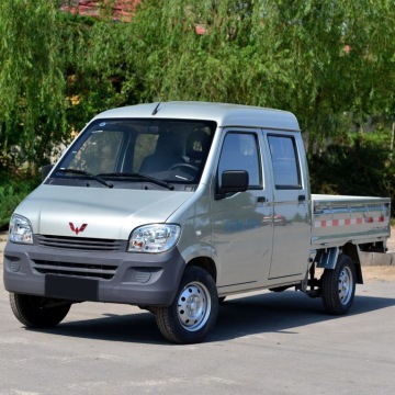Double-Cabin China Mini Pickup Truck Flatbed Cargo Truck